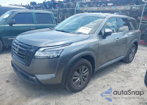 2022 Nissan Pathfinder Sv 2Wd z USA, uszkodzony, nr VIN 5N1DR3BB4NC236627